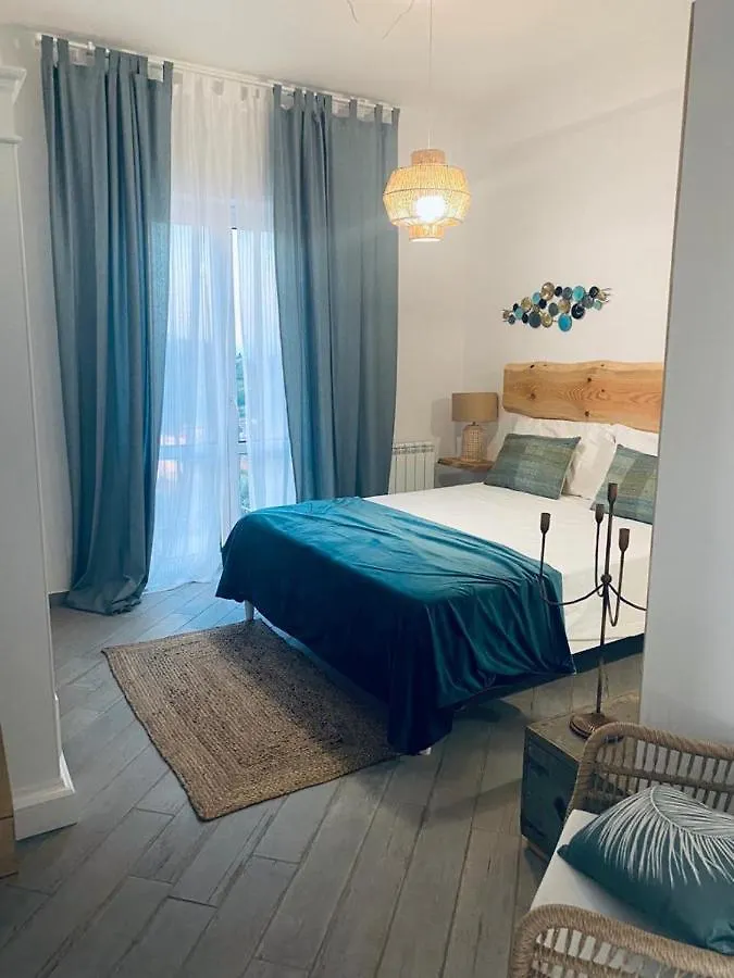 Bed & Breakfast Il Fiore Bianco Capo dʼOrlando Italien
